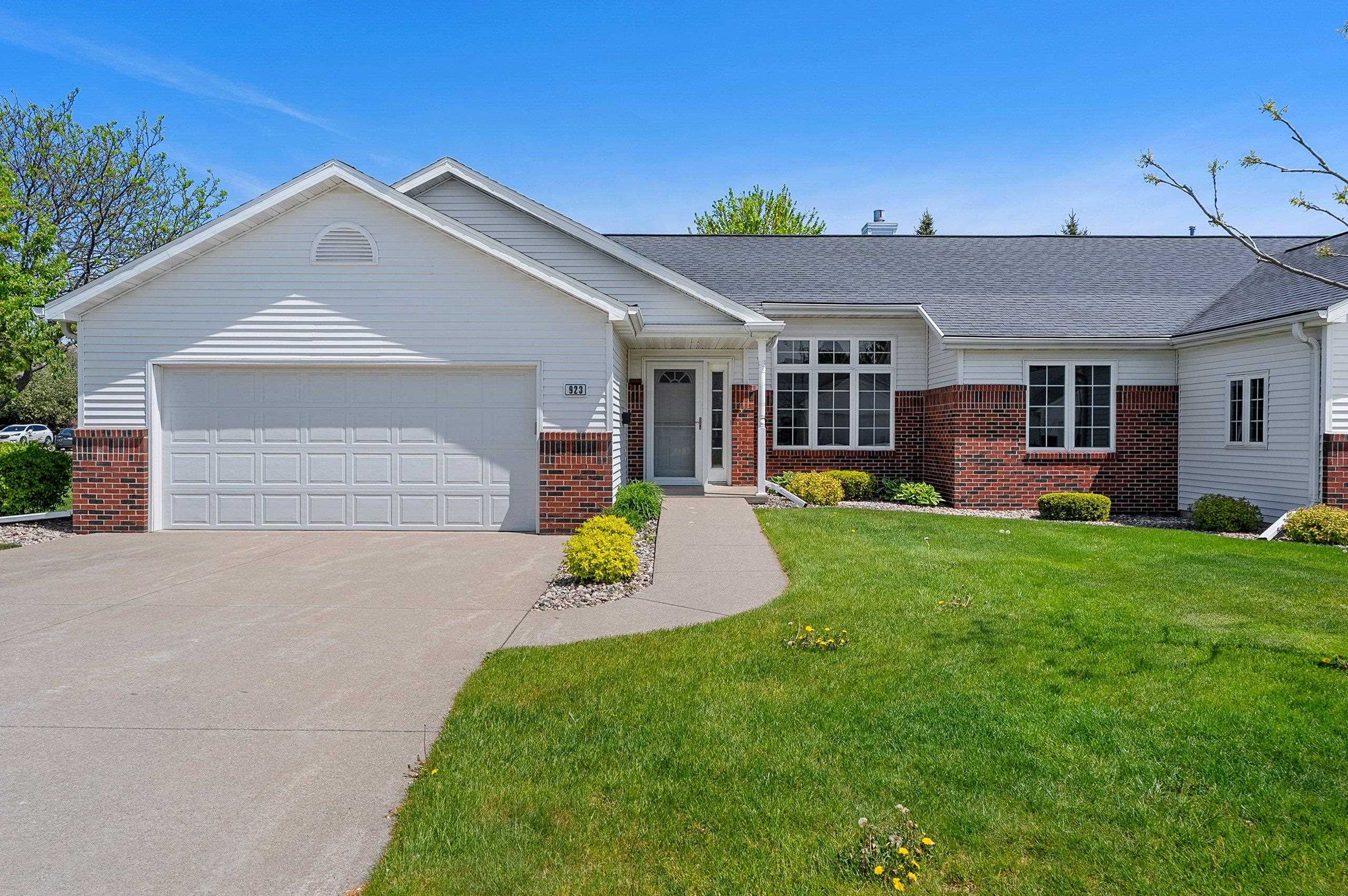923 Windtree Drive Appleton, WI 54914 - Photo 8 of 54