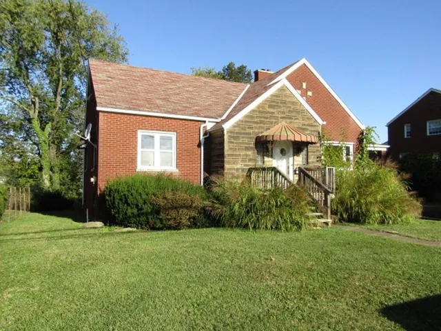 $114,900 | 328 Commonwealth Avenue, West Mifflin, PA 15122