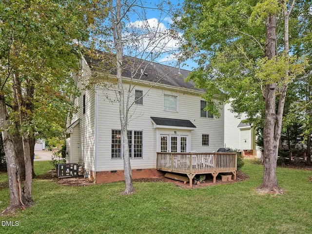 a view of a park with lots of trees