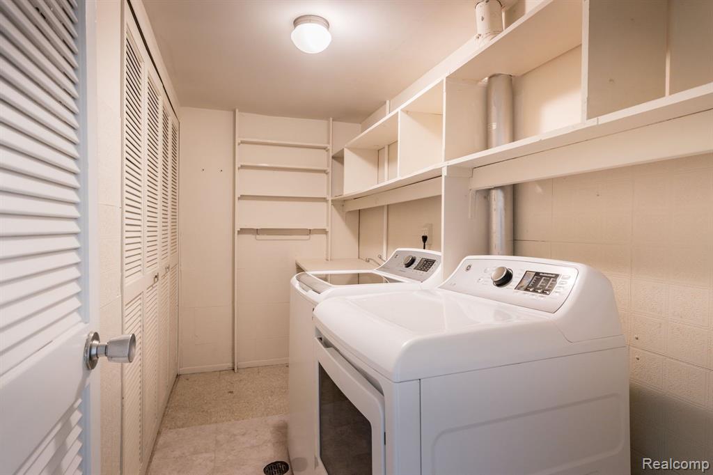 1697 Riverside Drive, Unit 13 Rochester Hills, MI 48309 - Photo 21 of 32