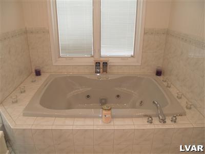 532 Quiet Valley Road Mount Bethel, PA 18343 - Photo 10 of 24 Gallery Image 10
