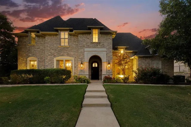 $899,000 | 801 White Buffalo Lane, Heath, TX 75032