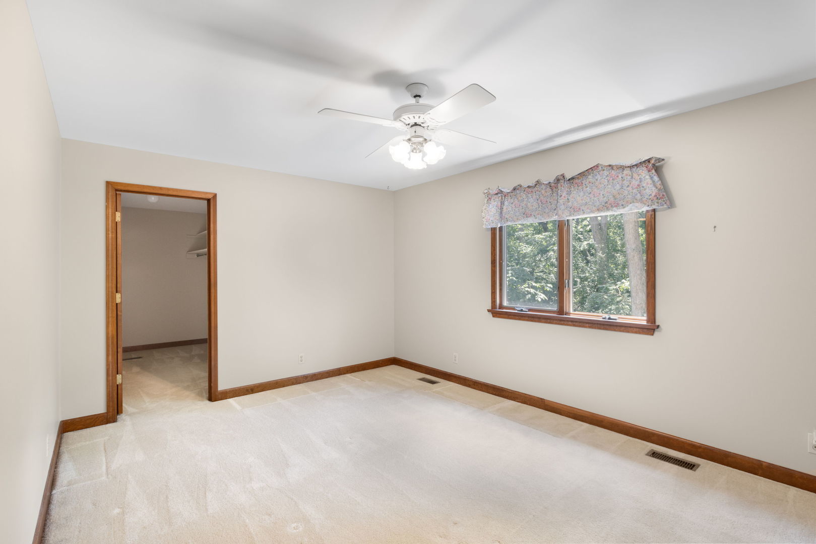 37W305 Crane Road St. Charles, IL 60175 - Photo 22 of 31