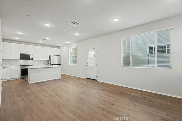 $3,599 | 28506 Via Priorat, Temecula, CA 92591