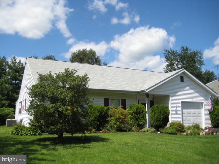 562 Lamplighter Road Horsham, PA 19044 - Photo 1 of 19 Exterior Front