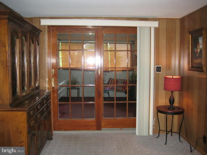 562 Lamplighter Road Horsham, PA 19044 - Photo 11 of 19 Sun Room