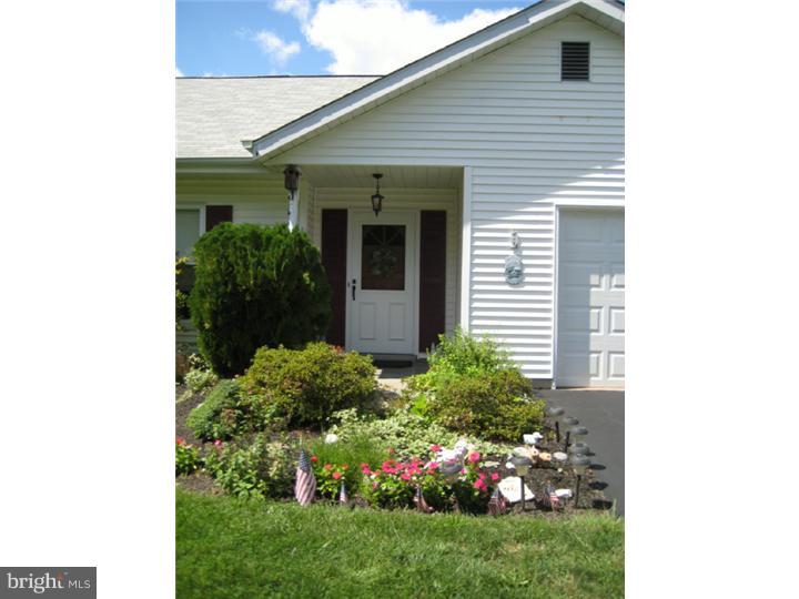 562 Lamplighter Road Horsham, PA 19044 - Photo 3 of 19 Exterior Front
