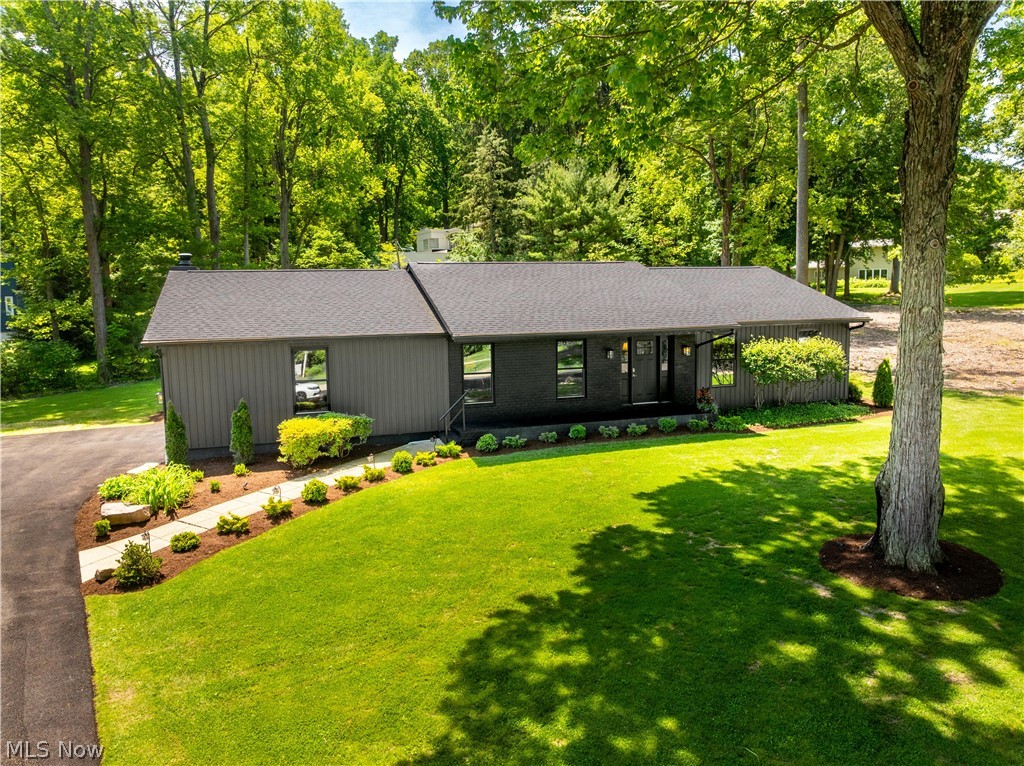 45 Hampshire Road Akron, OH 44313 - Photo 4 of 48