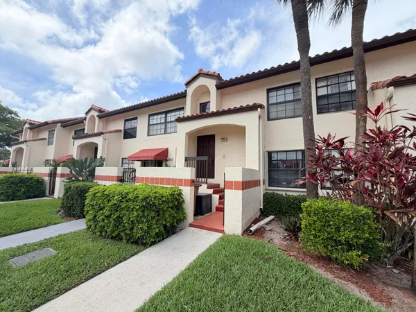 $3,500 | 706 Freedom Court, Unit 706, Deerfield Beach, FL 33442