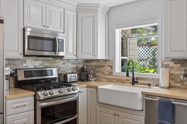 a view of outdoor space yard and patio