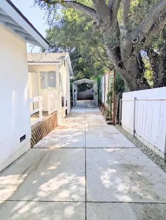 $899,000 | 98 Mountain View Street, Oak View, CA 93022