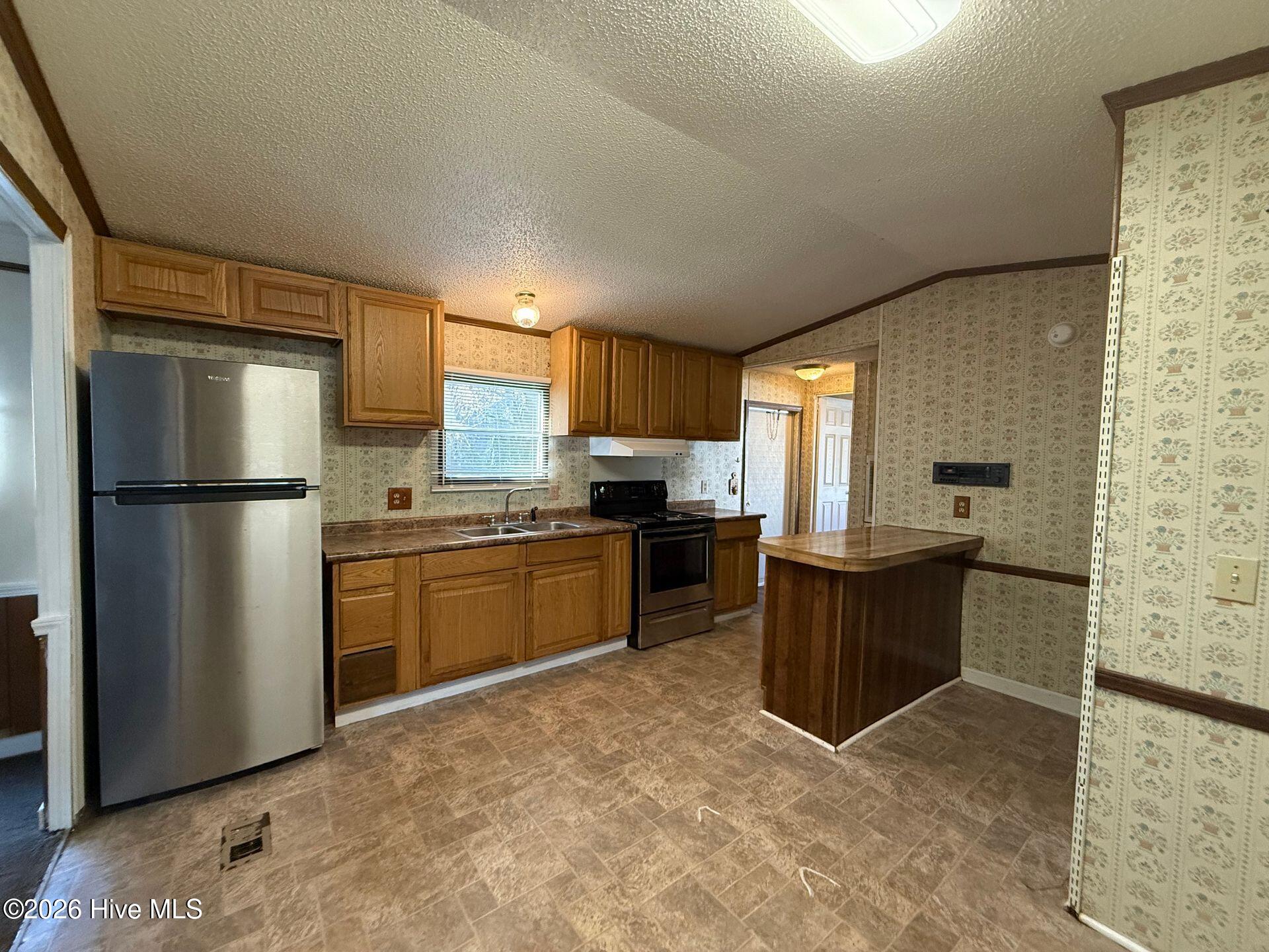 113 Barbour Road, Unit 3 Hubert, NC 28539 - Photo 3 of 9 kitchen