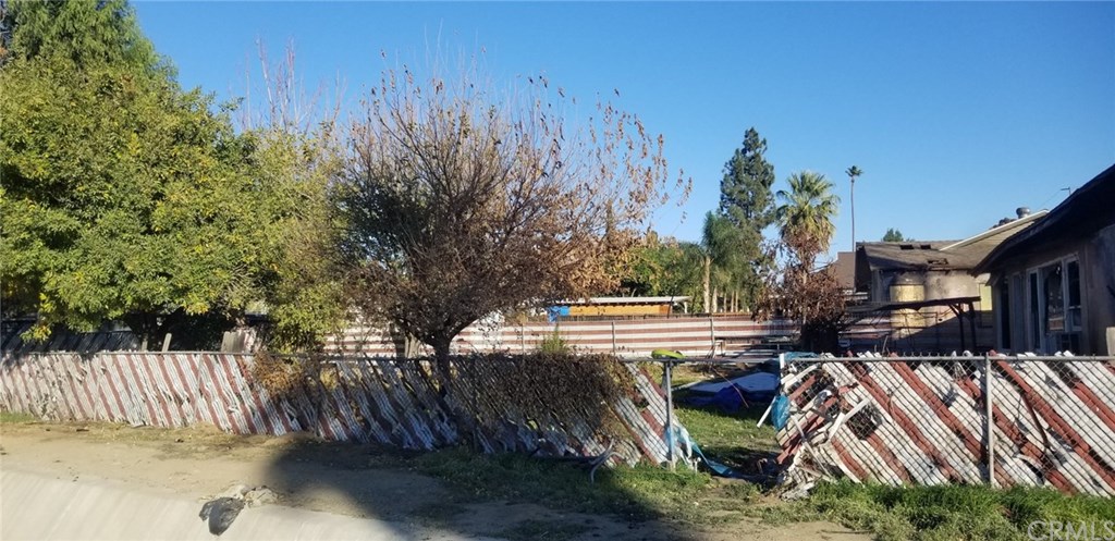 1241 W Spring Riverside, CA 92507 - Photo 4 of 10