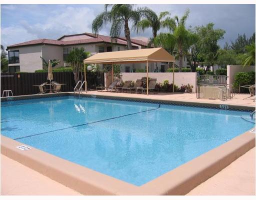 9285 Vista Del Lago, Unit 36E Boca Raton, FL 33428 - Photo 5 of 8 20130331141641728194000000-o