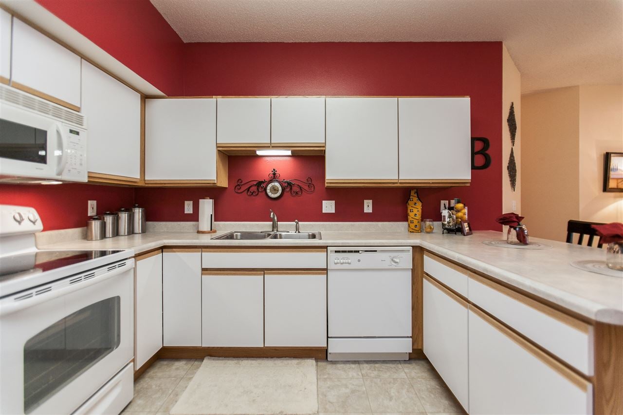 3028 Center Point Road Northeast, Unit 202 Cedar Rapids, IA 52402 - Photo 16 of 32 Gallery Image 16