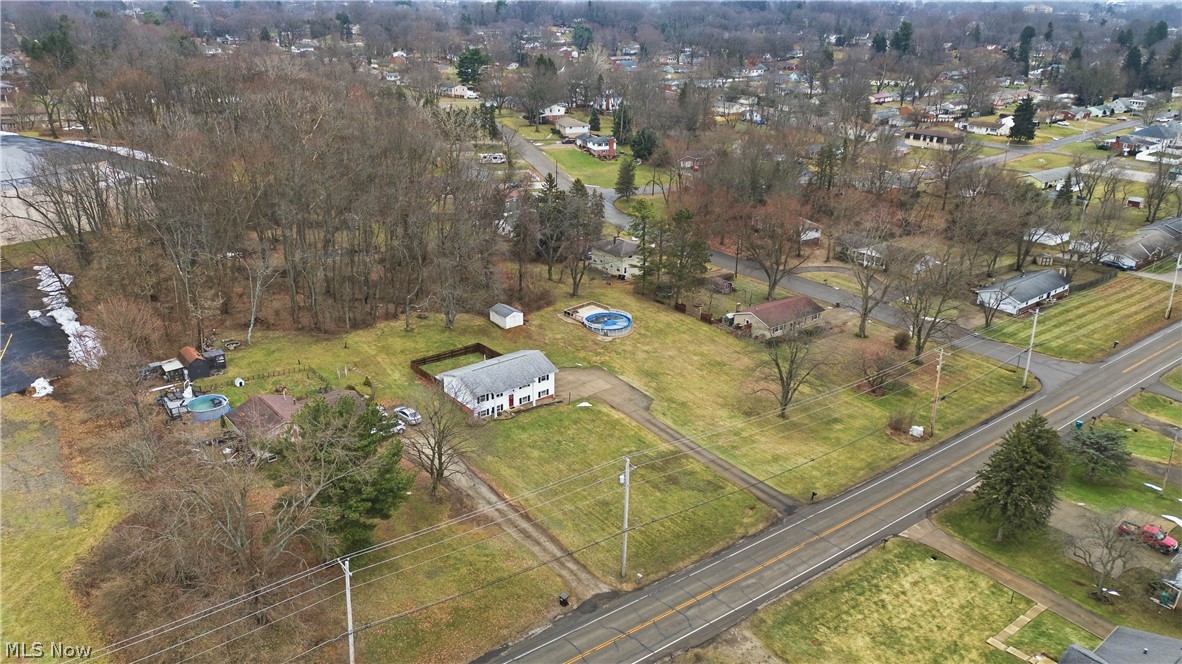 702 Perry Drive Northwest Canton, OH 44708 - Photo 36 of 46 Aerial view of residential area