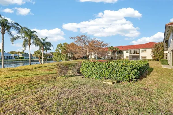 $355,000 | 6101 Southeast Landing Way, Unit 5, Stuart, FL 34997