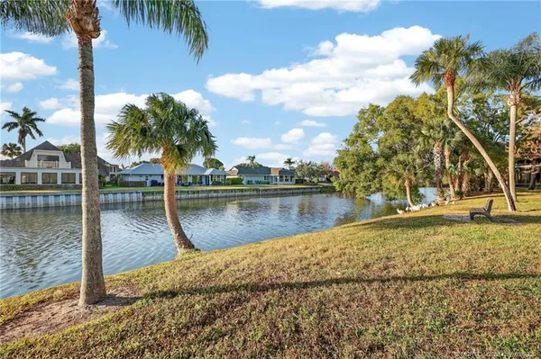 $355,000 | 6101 Southeast Landing Way, Unit 5, Stuart, FL 34997