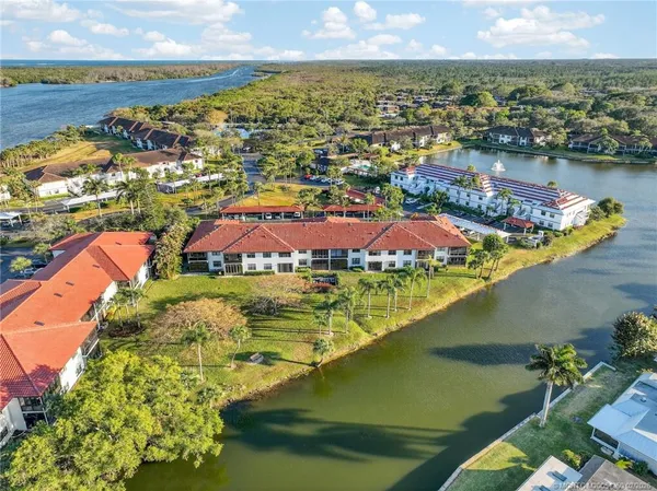 $355,000 | 6101 Southeast Landing Way, Unit 5, Stuart, FL 34997