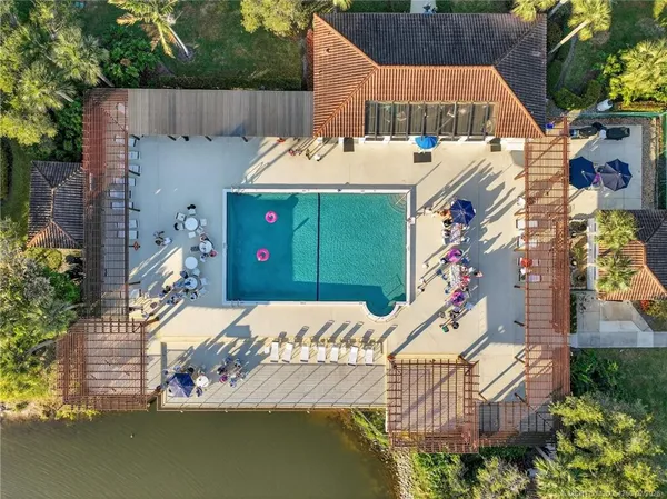 $355,000 | 6101 Southeast Landing Way, Unit 5, Stuart, FL 34997