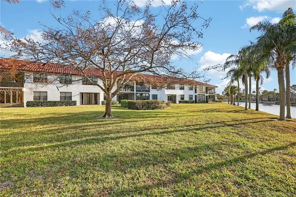 $355,000 | 6101 Southeast Landing Way, Unit 5, Stuart, FL 34997