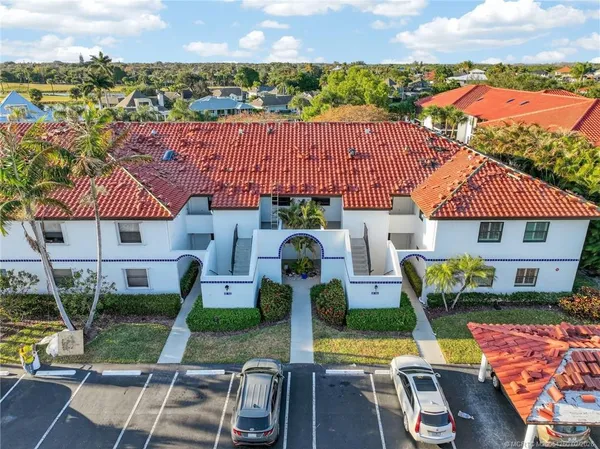 $355,000 | 6101 Southeast Landing Way, Unit 5, Stuart, FL 34997