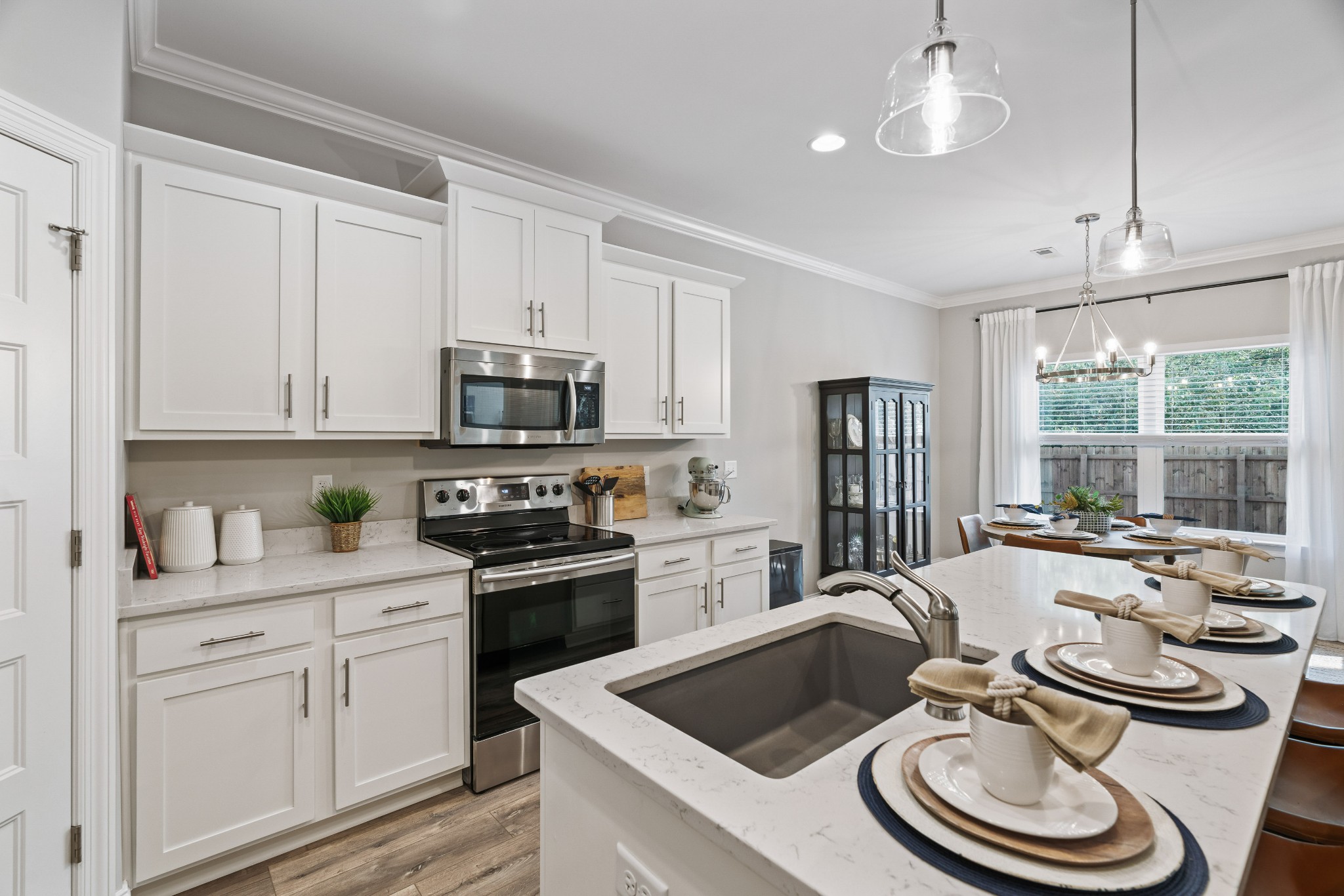 623 Gallant Way Murfreesboro, TN 37129 - Photo 17 of 48 a kitchen with a sink stove and refrigerator