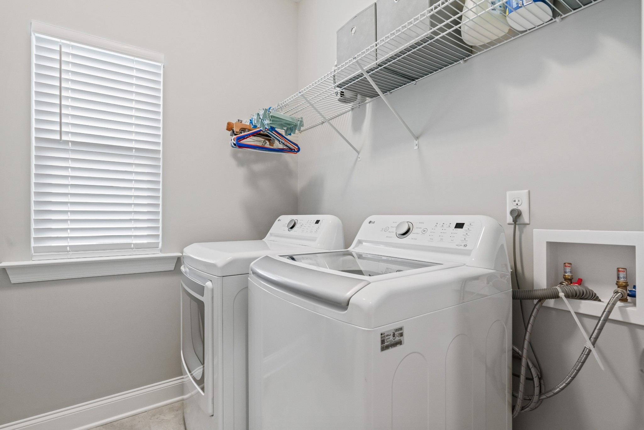 623 Gallant Way Murfreesboro, TN 37129 - Photo 41 of 48 a utility room with dryer and washer