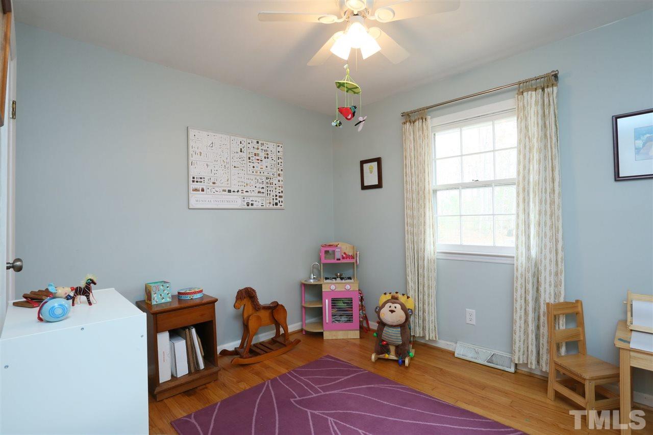 628 Tinkerbell Road Chapel Hill, NC 27517 - Photo 16 of 24 Gallery Image 16