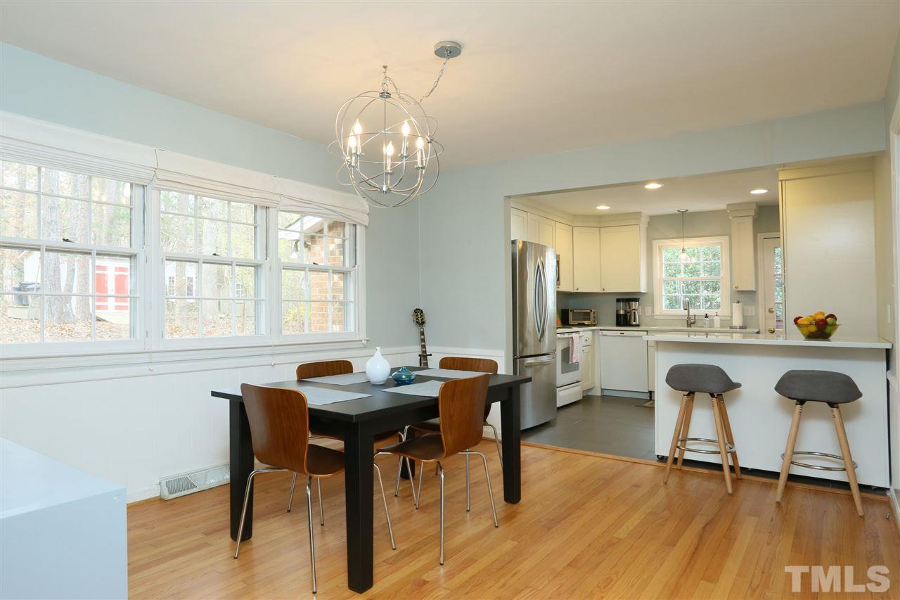 628 Tinkerbell Road Chapel Hill, NC 27517 - Photo 5 of 24 Gallery Image 5