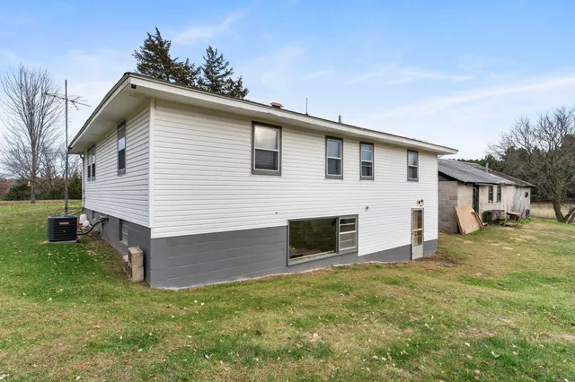 $329,900 | 32536 Jackson Road Northeast, Cambridge, MN 55008