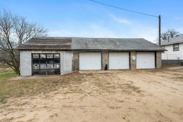 $329,900 | 32536 Jackson Road Northeast, Cambridge, MN 55008