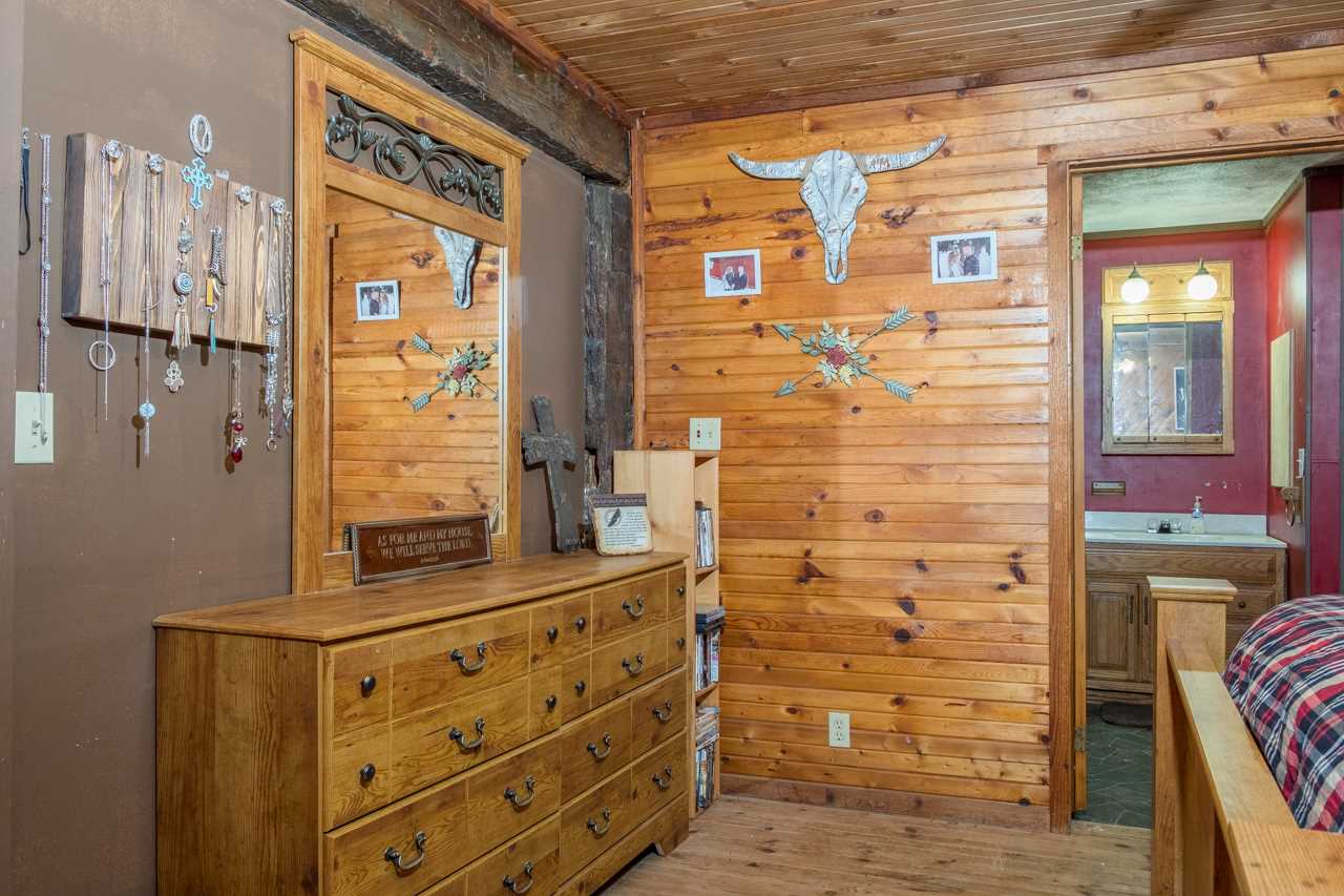 8892 South Alger Road Perrinton, MI 48871 - Photo 16 of 48
