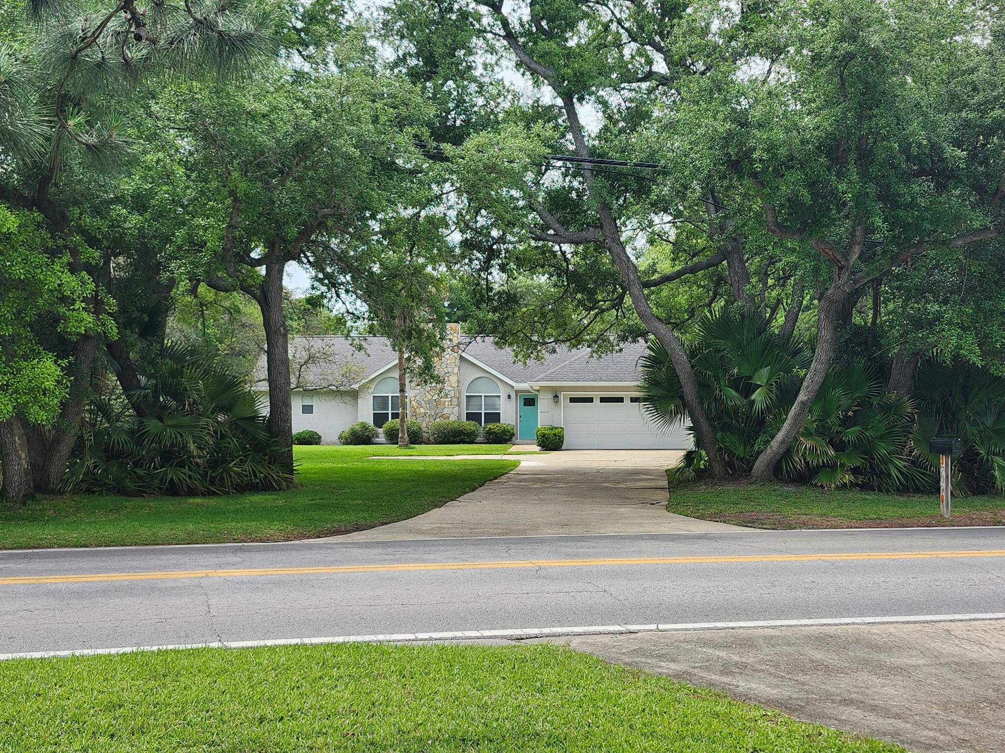709 Main Street Destin, FL 32541 - Photo 2 of 41 1000046289