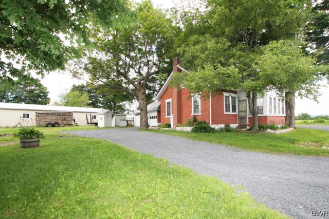 705 Jacktown Road Bangor, PA 18013 - Photo 2 of 12 Gallery Image 2
