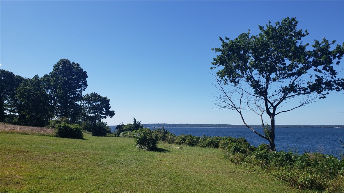 1261 North Main Road Jamestown, RI 02835 - Photo 5 of 11 Gallery Image 5