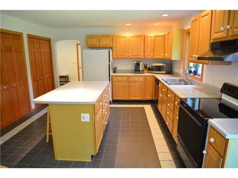 299 Waterman Road Buxton, ME 04093 - Photo 2 of 23 Kitchen.
