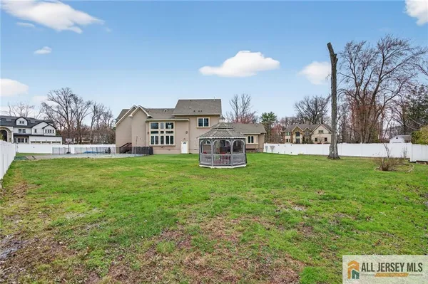 $4,500 | 19 Utica Road, Edison, NJ 08820