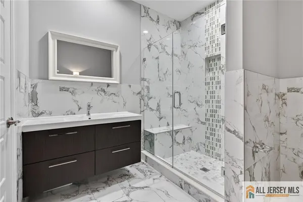 $4,500 | 19 Utica Road, Edison, NJ 08820