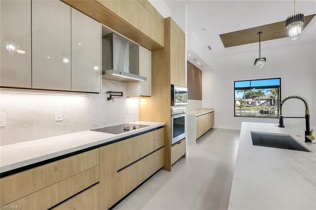 $799,000 | 141 Southeast 21st Street, Cape Coral, FL 33990