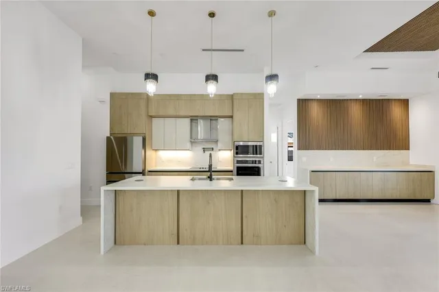 $799,000 | 141 Southeast 21st Street, Cape Coral, FL 33990