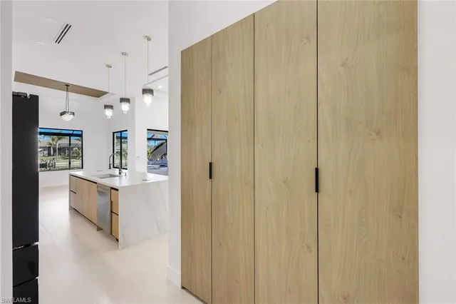 $799,000 | 141 Southeast 21st Street, Cape Coral, FL 33990