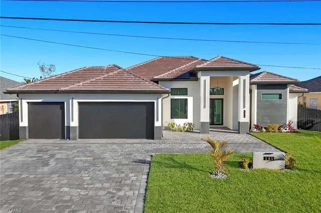 $799,000 | 141 Southeast 21st Street, Cape Coral, FL 33990