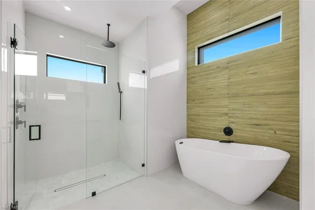 $799,000 | 141 Southeast 21st Street, Cape Coral, FL 33990