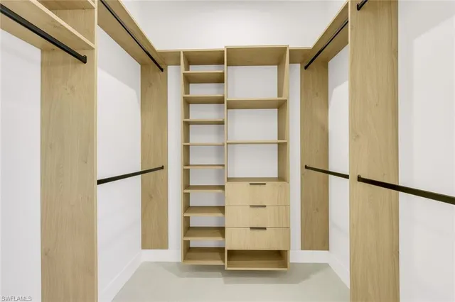 $799,000 | 141 Southeast 21st Street, Cape Coral, FL 33990