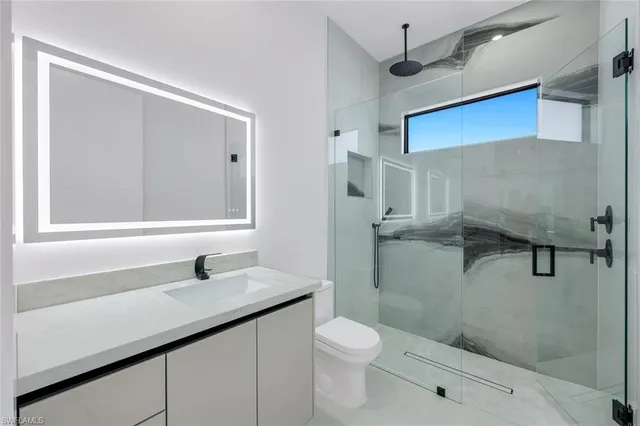 $799,000 | 141 Southeast 21st Street, Cape Coral, FL 33990