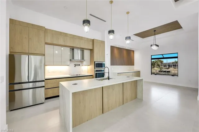 $799,000 | 141 Southeast 21st Street, Cape Coral, FL 33990