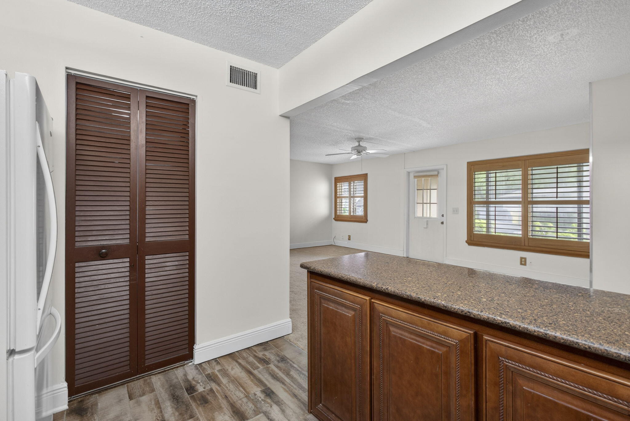 315 Pine Ridge Circle, Unit D1 Greenacres, FL 33463 - Photo 21 of 43 21-web-or-mls-BS1A5082