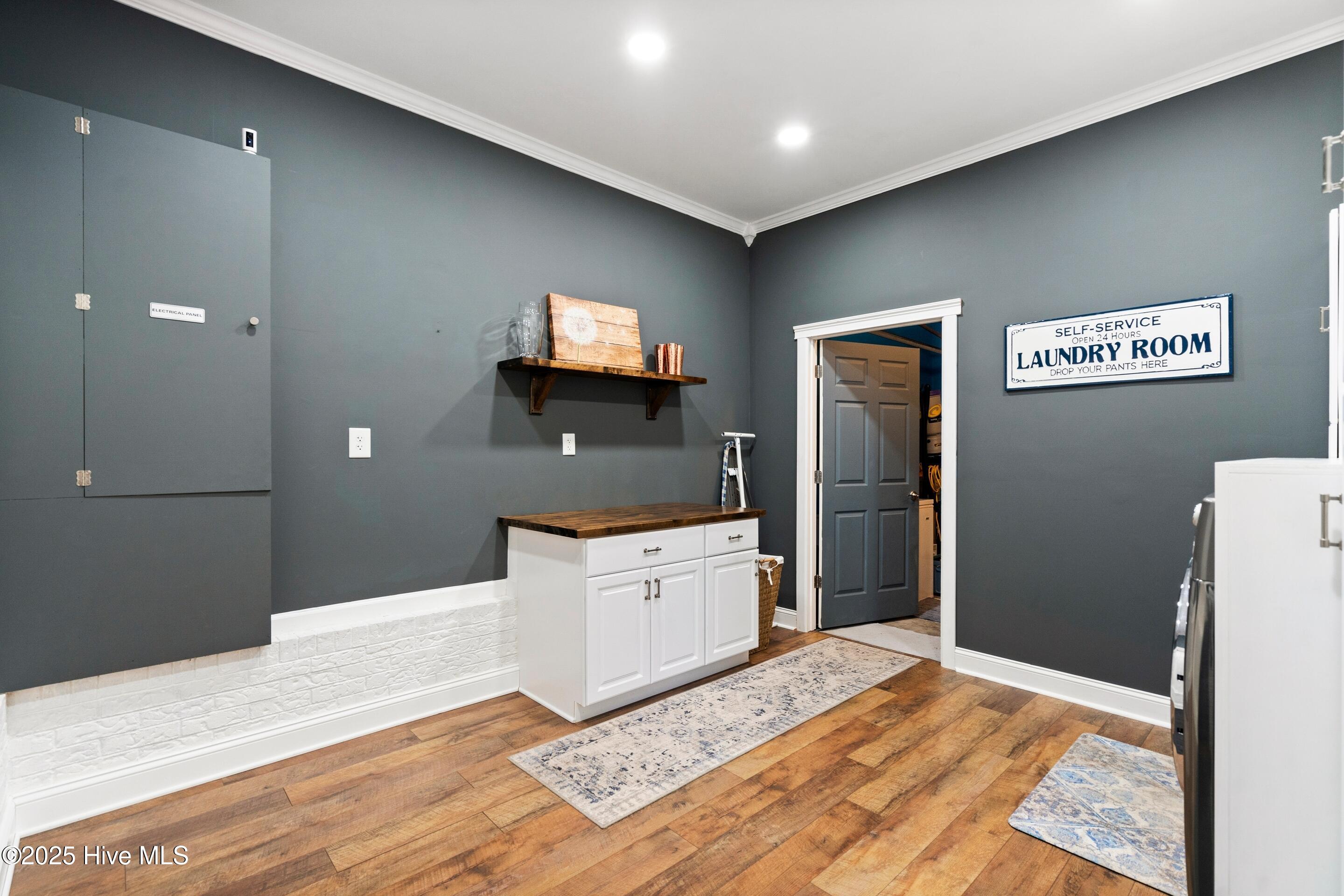 307 North Hampton Road Wilmington, NC 28409 - Photo 18 of 64 307 N Hampton laundry room 2