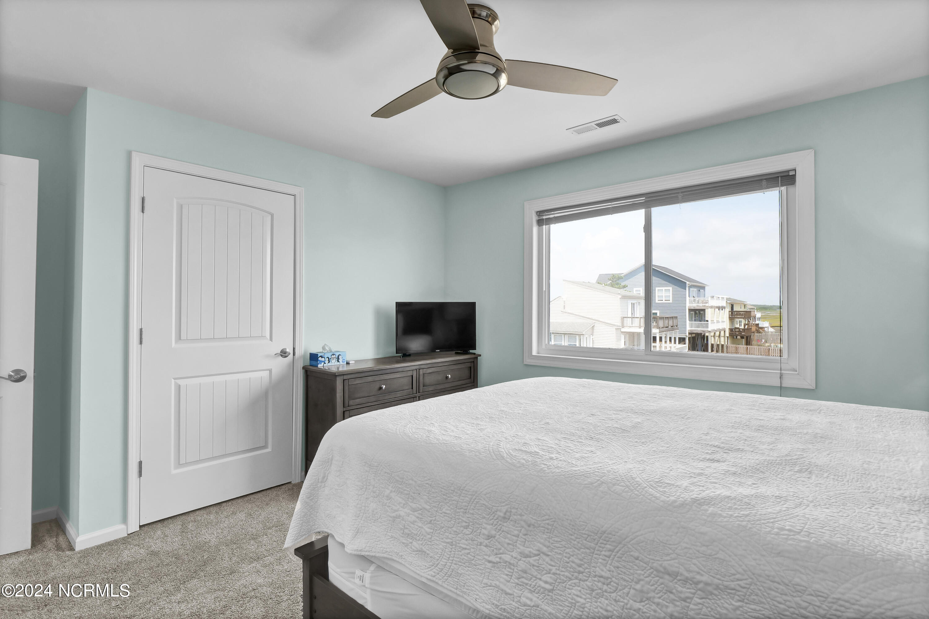 2301 New River Inlet Road, Unit 2 North Topsail Beach, NC 28460 - Photo 23 of 58 Master Bedroom